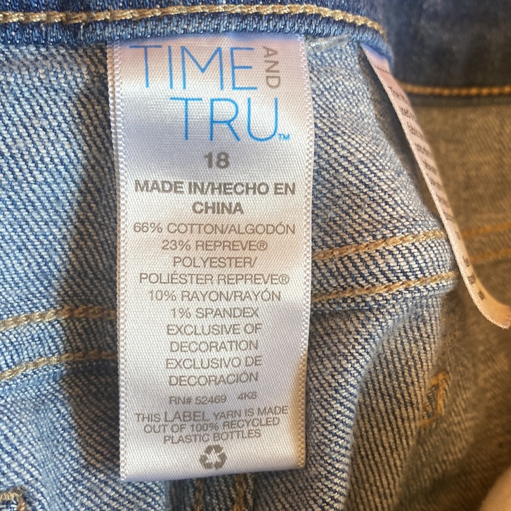 Time and Tru size 18 Jean Shorts - Picture 3 of 3